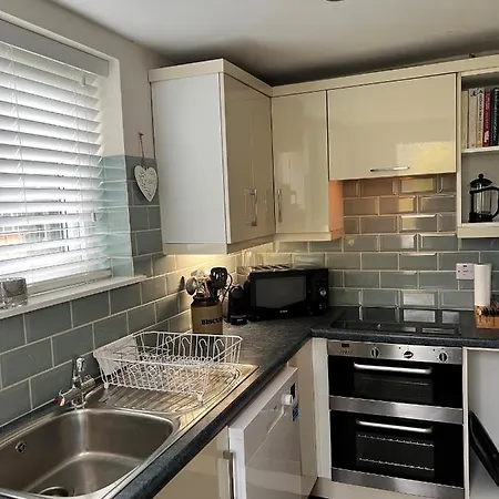 Prázdninový dům Cheerful 3 Bedroom In Central Location *