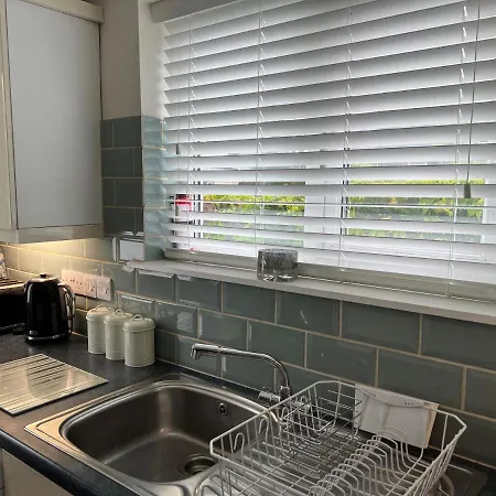 بيت للعطل Cheerful 3 Bedroom In Central Location آمبيلسايد